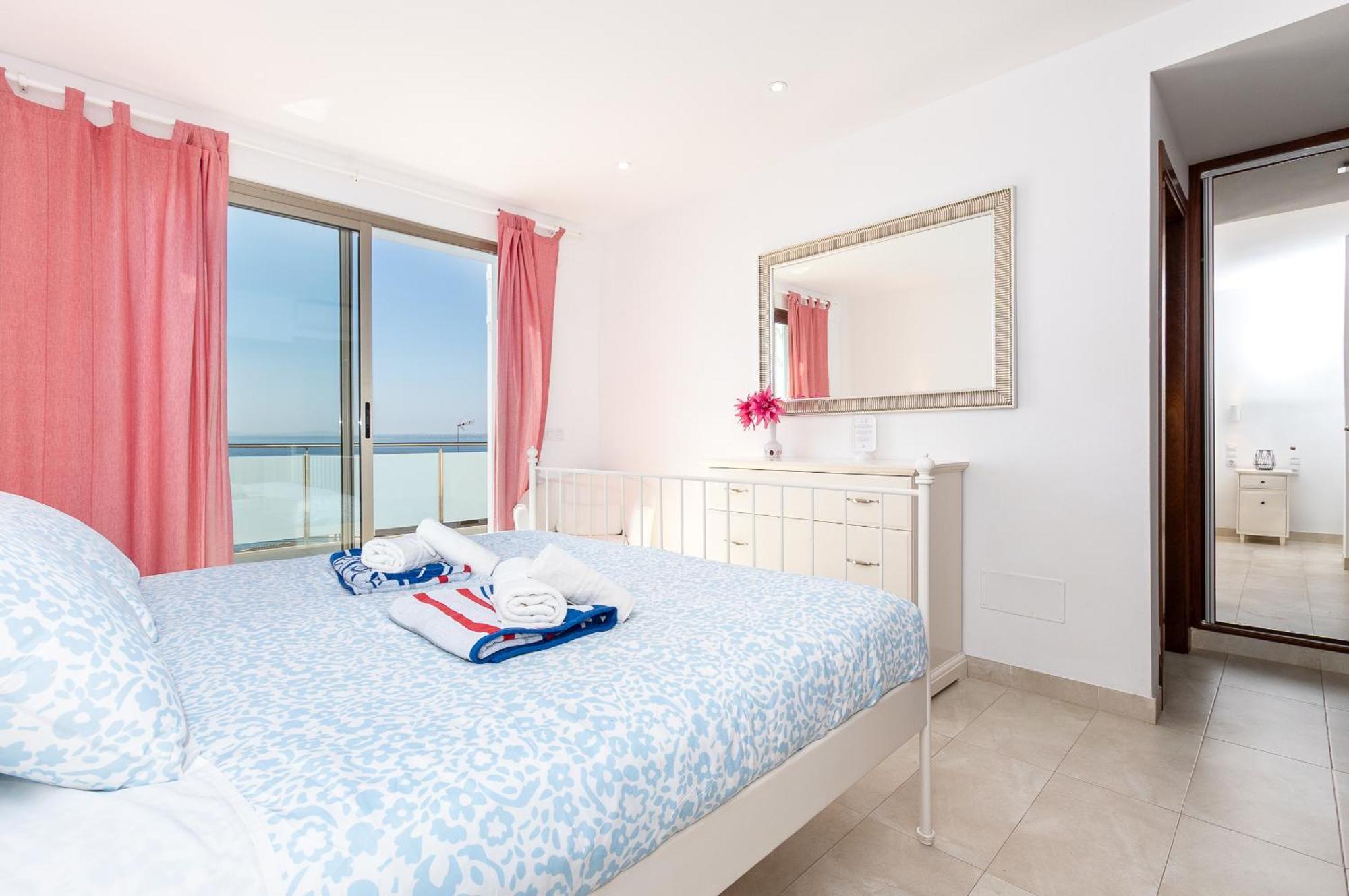 Adosado Bellavista B By Homevillas360 Alcanada ภายนอก รูปภาพ